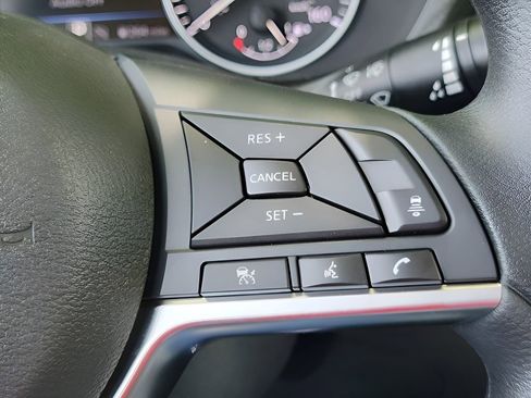 Used 2025 Nissan Sentra SV w/ Trunk Package FWD image 19