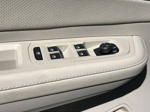 New 2026 Volkswagen Atlas SE AWD/4WD image 17