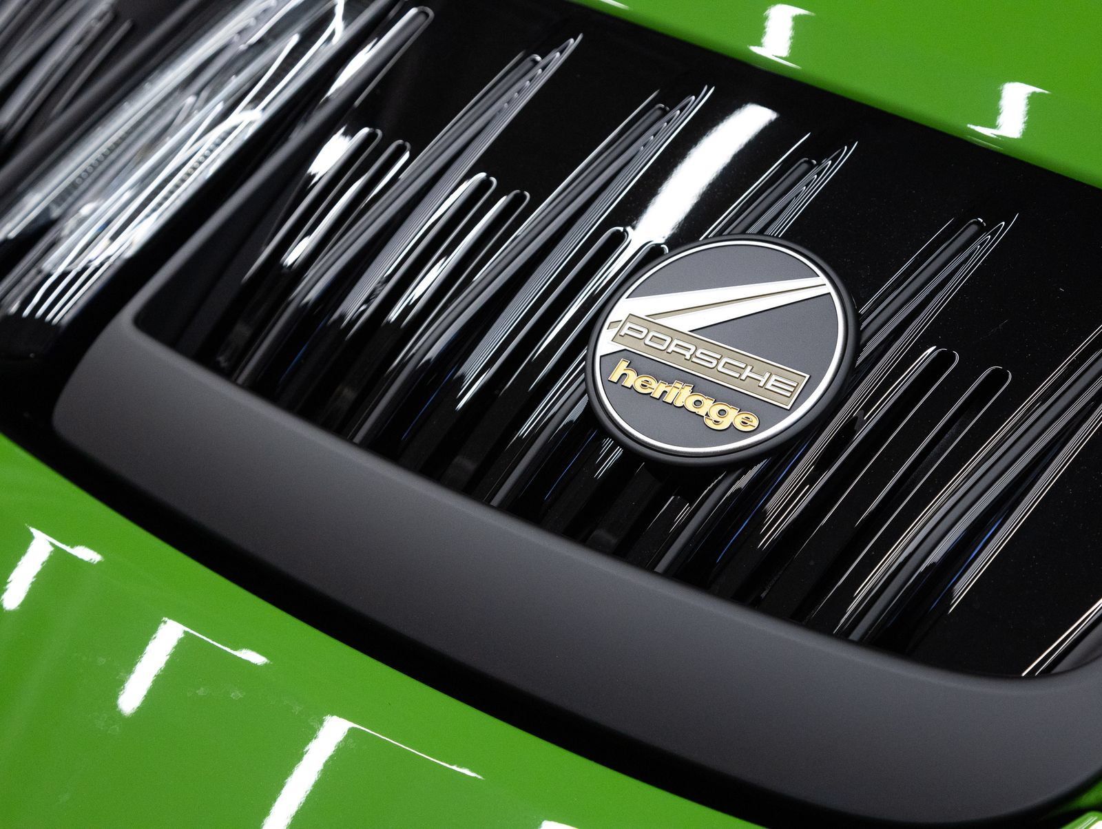 Certified 2026 Porsche 911 Carrera GTS RWD image 36