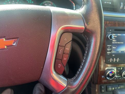 Used 2014 Chevrolet Traverse LT AWD/4WD image 24