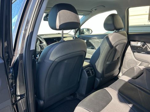 Used 2022 Kia Niro EX w/ Cold Weather Package image 13