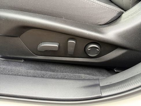 Certified 2024 Subaru Crosstrek 2.0i Premium image 14