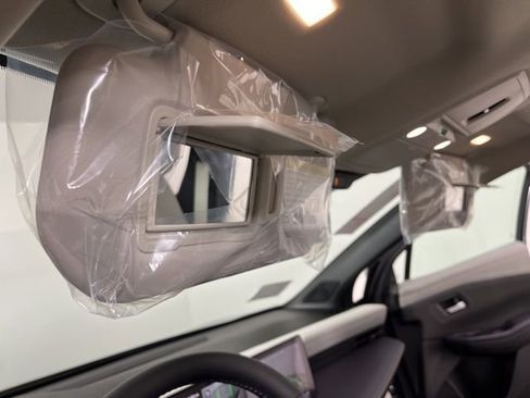 New 2026 Nissan Leaf Platinum+ w/ Cargo Package (Platinum+) FWD image 38