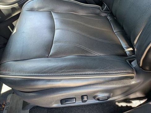 Used 2019 INFINITI QX60 Luxe w/ Essential Package FWD image 11