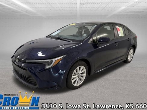 Used 2026 Toyota Corolla LE w/ LE Premium Package image 1