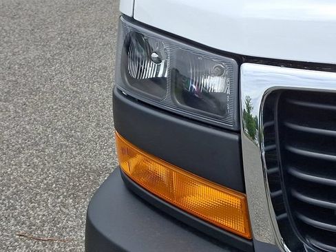 Used 2025 GMC Savana 3500 LT w/ LT Preferred Equipment Group RWD image 30