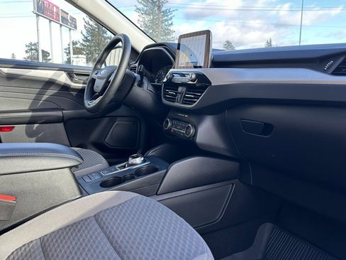 Used 2022 Ford Escape SE w/ Convenience Package image 21