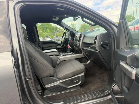 Used 2019 Ford F150 XLT w/ Equipment Group 302A Luxury AWD/4WD image 12