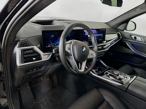 Used 2024 BMW X7 xDrive40i w/ Premium Package image 12