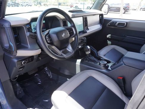 Used 2024 Ford Bronco Wildtrak AWD/4WD image 16