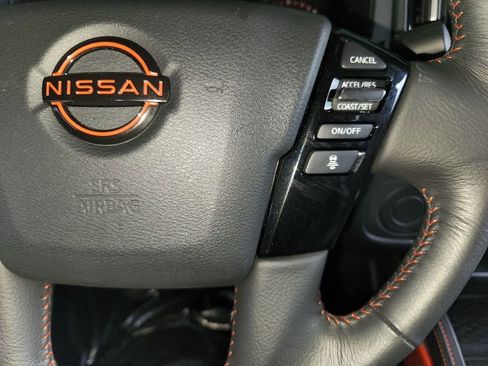 Certified 2025 Nissan Frontier Pro-X RWD image 24