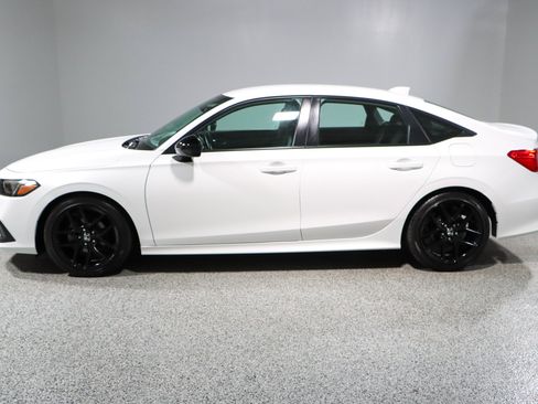 Used 2024 Honda Civic Sport image 10