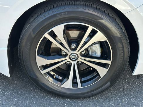 Used 2023 Nissan Sentra SV w/ All-Weather Package FWD image 12