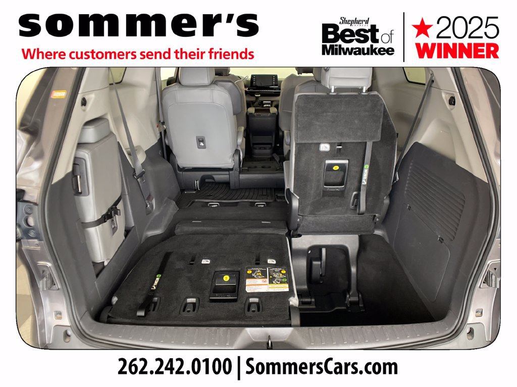 Used 2022 Toyota Sienna XLE FWD image 27