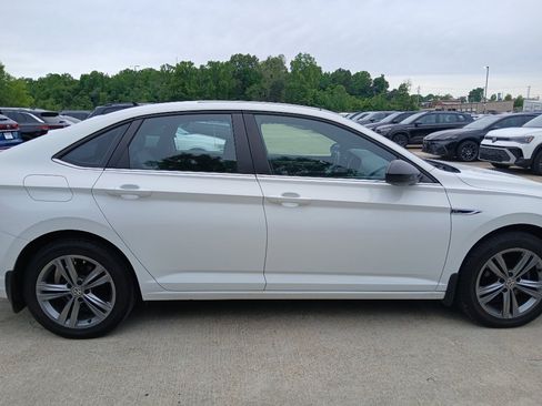 Used 2019 Volkswagen Jetta R-Line FWD image 5