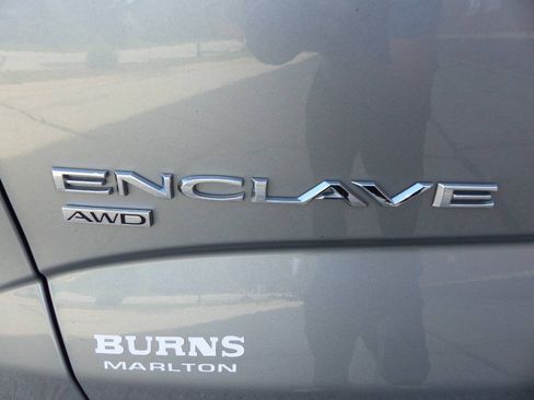 Used 2023 Buick Enclave Essence AWD/4WD image 8