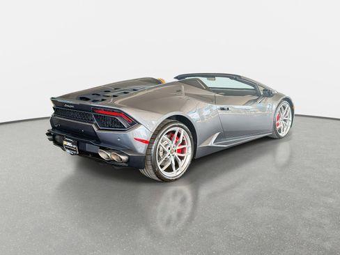 Used 2018 Lamborghini Huracan LP 580-2 image 3