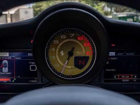 Used 2019 Ferrari 488 Spider image 15