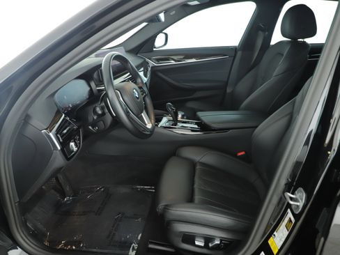 Used 2023 BMW 530i w/ Convenience Package image 23