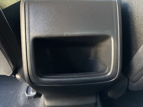 Used 2018 Honda Accord LX image 5