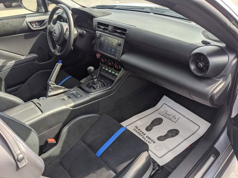 Used 2024 Subaru BRZ tS image 16