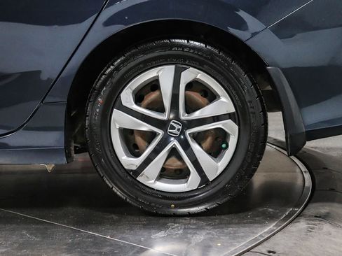 Used 2017 Honda Civic LX image 7