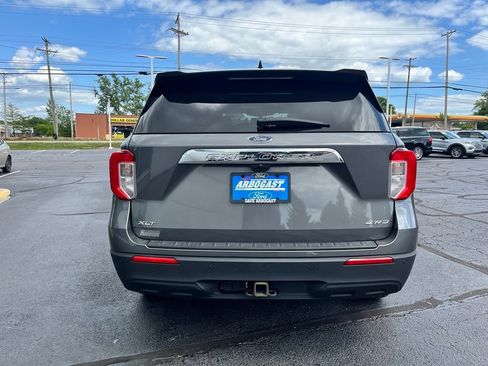 Used 2023 Ford Explorer XLT w/ Class IV Trailer Tow Package AWD/4WD image 6