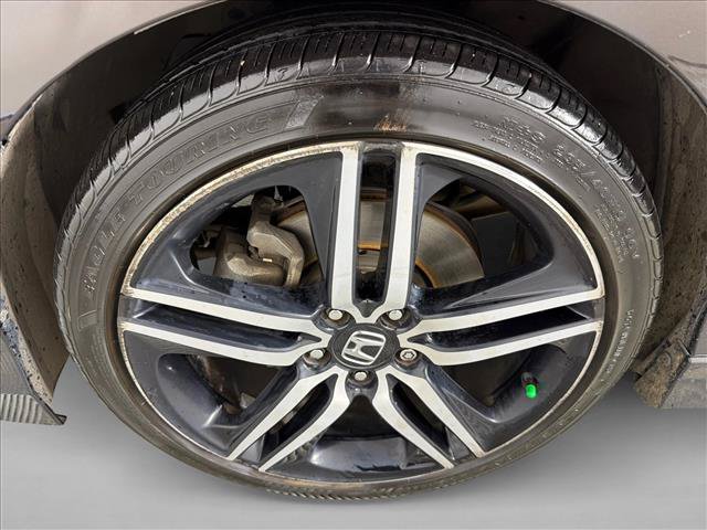 Used 2016 Honda Accord Touring image 13
