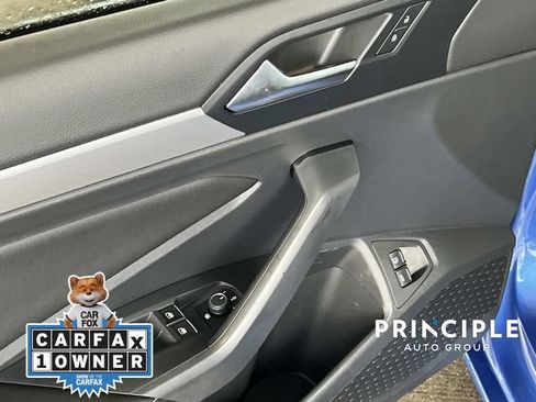 Certified 2022 Volkswagen Jetta Sport image 12