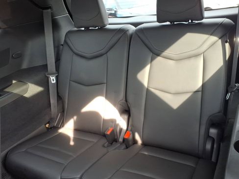 Certified 2024 Cadillac XT6 Luxury w/ LPO, Floor Liner Package AWD/4WD image 19