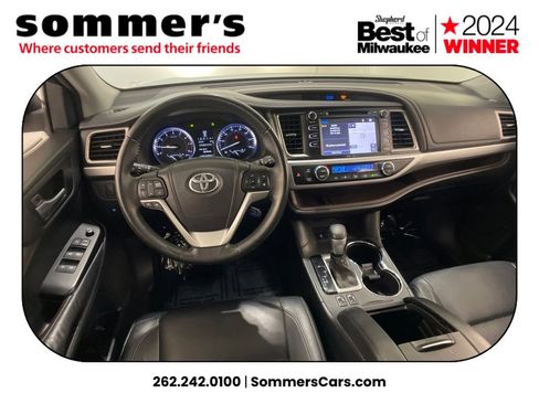 Used 2014 Toyota Highlander XLE image 12