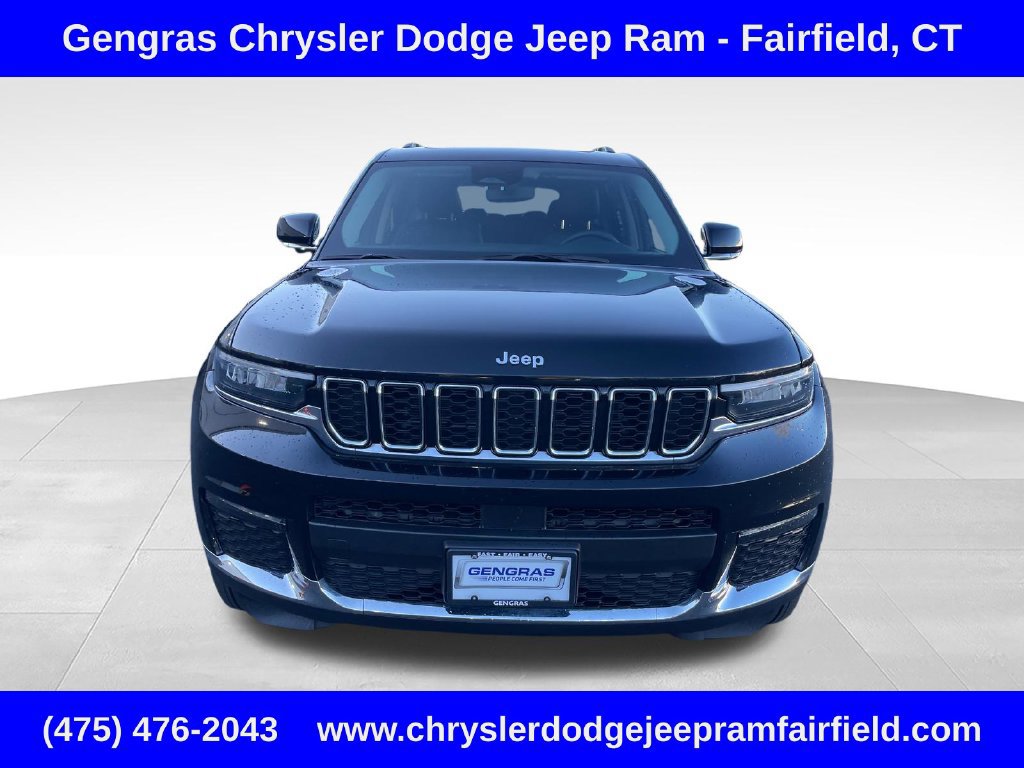 Used 2023 Jeep Grand Cherokee L Limited AWD/4WD image 2