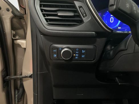 Used 2020 Ford Escape SE Sport image 27