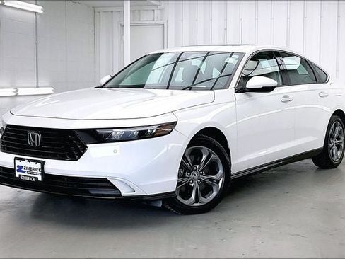 Used 2023 Honda Accord EX-L image 2