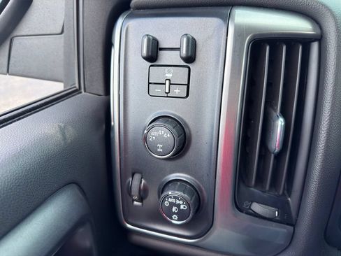 Used 2019 Chevrolet Silverado 1500 LT w/ All Star Edition AWD/4WD image 37