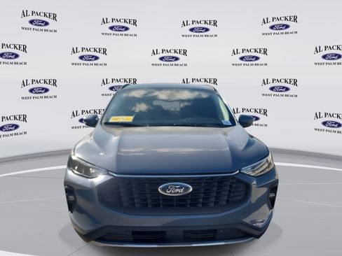 New 2026 Ford Escape SE image 8