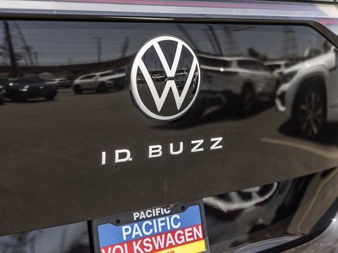 New 2025 Volkswagen ID. Buzz Pro S image 11