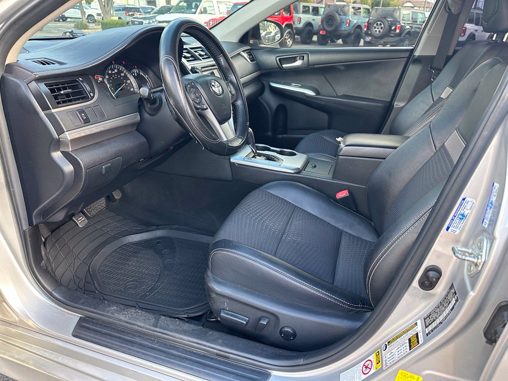 Used 2012 Toyota Camry SE FWD image 24