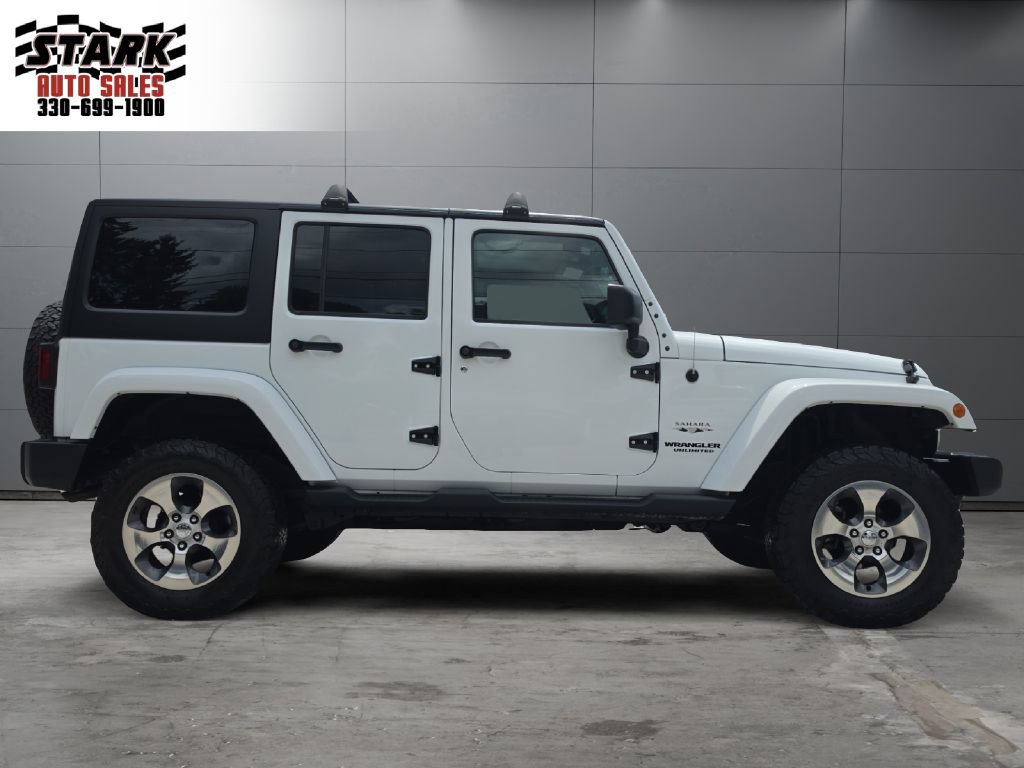 Used 2017 Jeep Wrangler Unlimited Sahara w/ Connectivity Group AWD/4WD image 6