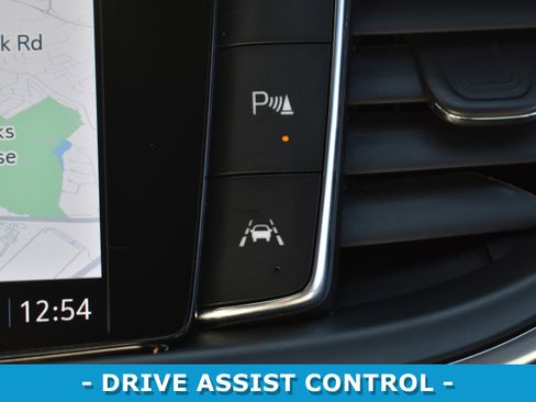 Used 2023 Buick Enclave Essence w/ Experience Buick Package image 19