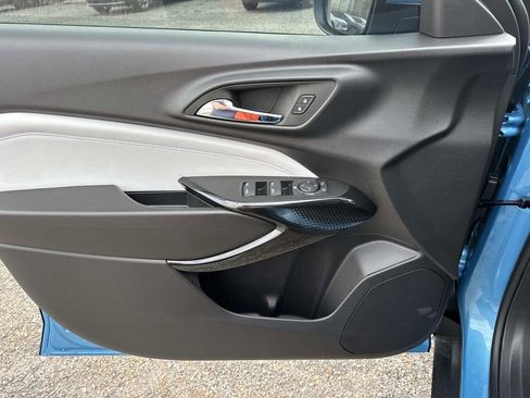 New 2026 Chevrolet Trax LT w/ Sunroof Package image 19