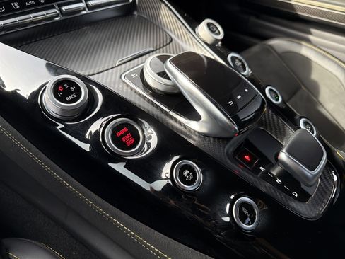 Used 2018 Mercedes-Benz AMG GT R image 36
