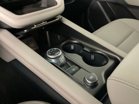 New 2025 Ford Explorer Active w/ Active Comfort Package image 19