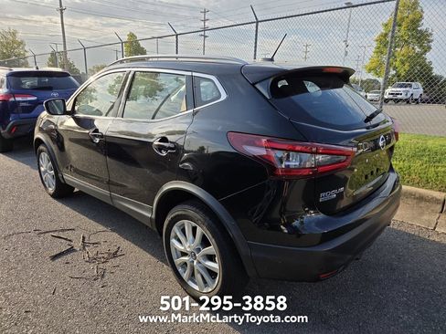Used 2022 Nissan Rogue Sport SV FWD image 5