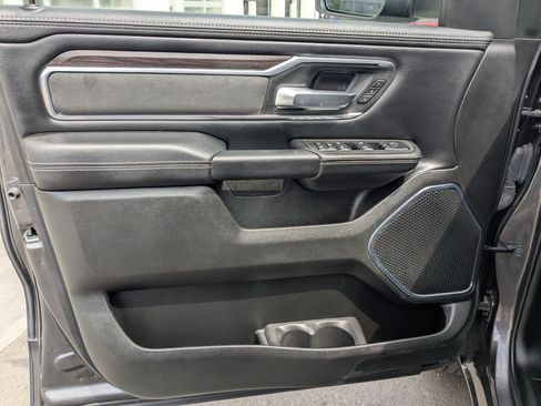 Used 2025 RAM 1500 Laramie w/ Sport Appearance Package AWD/4WD image 15