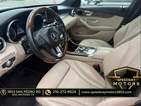 Used 2015 Mercedes-Benz C 300 Sedan image 8