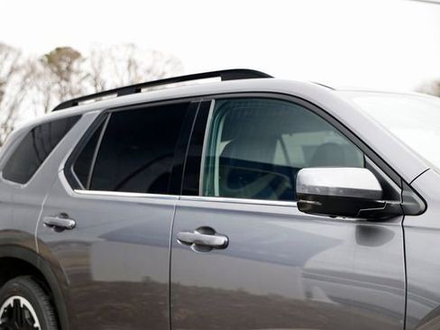 New 2026 Honda Pilot Touring image 16