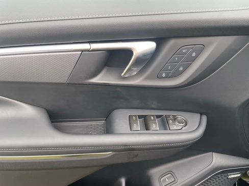 New 2026 Buick Enclave Sport Touring w/ Power Package FWD image 11