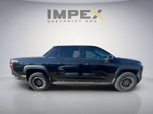 Used 2026 Chevrolet Silverado EV Trail Boss AWD/4WD image 6