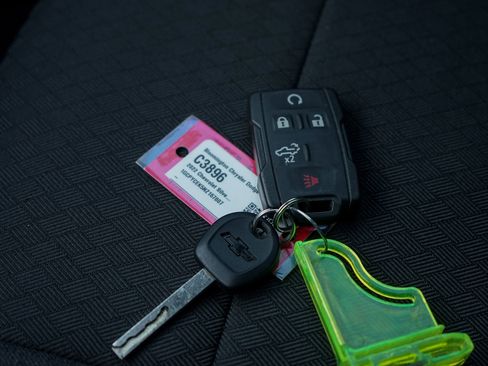 Used 2022 Chevrolet Silverado 1500 Custom Trail Boss w/ LPO, Dark Essentials Package image 23